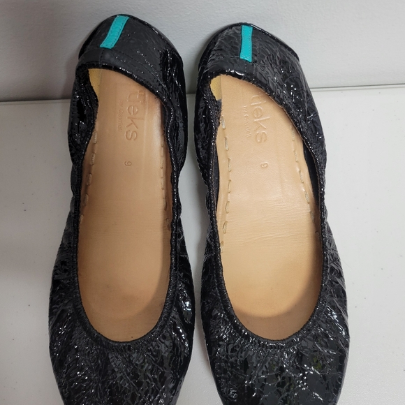 Teiks By Gravielli Obsidan Black Patent Leather Ballet Flats Size 9. - Picture 8 of 9